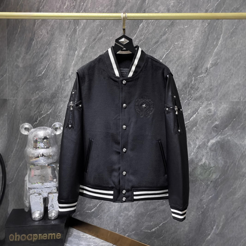 Baseball kabát kereszt hímzéssel, gyapjútest és bőr ujjakkal, csíkos minta, áll-nyak, lazított szabás