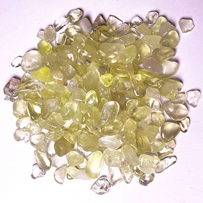 Pietriș decorativ din cristal pentru ghivece și acvarii (Material: Cristal • Greutate netă: 100 g • Ambalaj: carton • Stil: Simplitate modernă • Categoria: Geometrie)