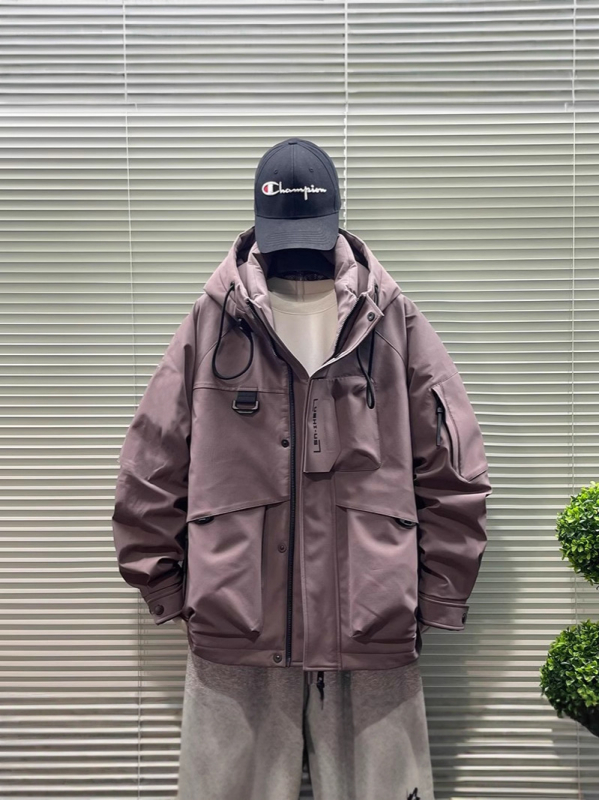 Muška down jakna za mlade, zima 2025, bijeli patka perja 76–80%, s kapuljom i stojećim ovratnikom, otporna na vjetar i topla