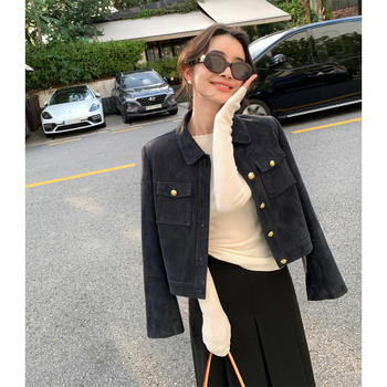 Ženski vuneni pulover, tanak pleteni materijal, uski kroj, dugi rukavi, ovratnik u jednoj liniji