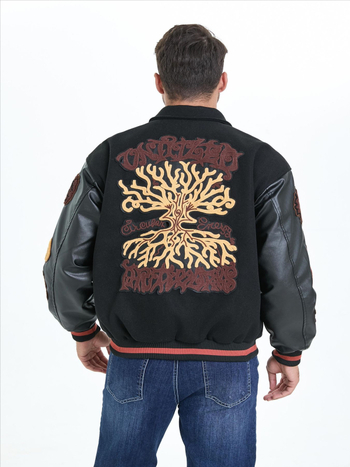 Férfi retro hímzett baseball kabát – lazább szabás, reveres gallér, egysoros gombolás, geometrikus mintázat, gyapjés anyag 70% poliészterrel, tavasz 2025