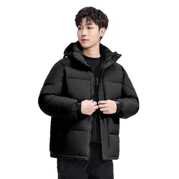 Zimska jakna s kačjim perjuom, udio perja 81–85%, punilo 200–250 g, kapuljača, stojeći ovratnik, zatvarač, debeli materijal, zima