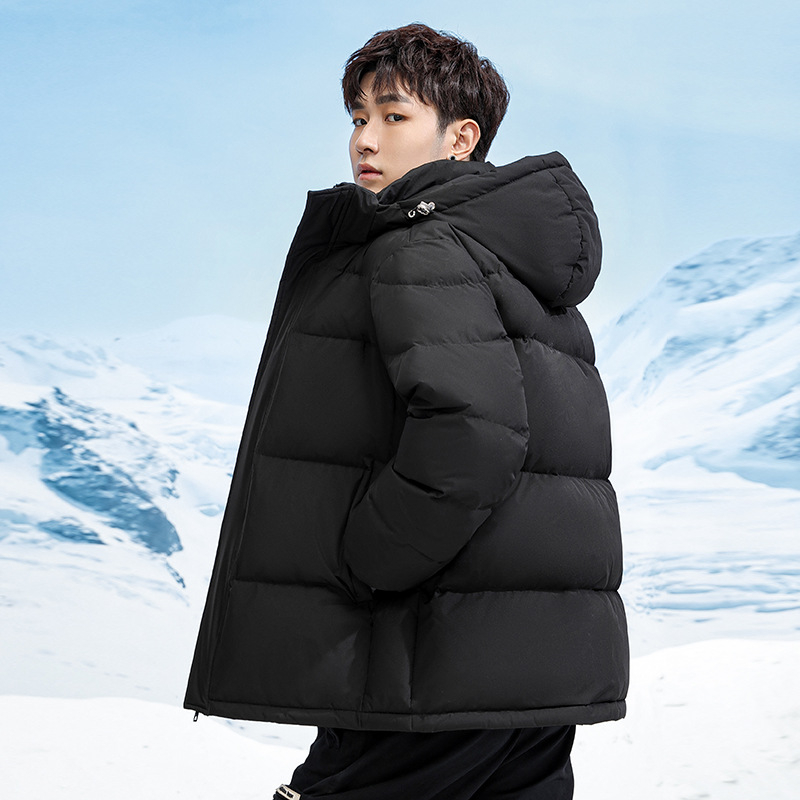 Zimska jakna s kačjim perjuom, udio perja 81–85%, punilo 200–250 g, kapuljača, stojeći ovratnik, zatvarač, debeli materijal, zima