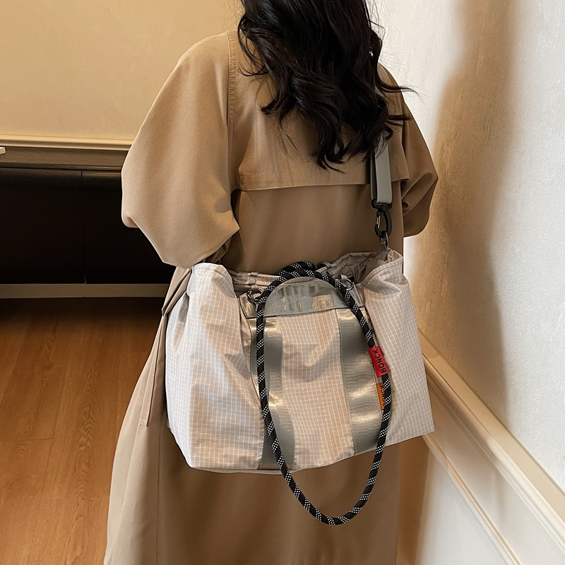 Torba za penjanje u japanskom stilu, kapaciteta 20–35 L, odjeljak suh/mok, vodootporna za fitness i putovanja, ručna ili crossbody nosivost