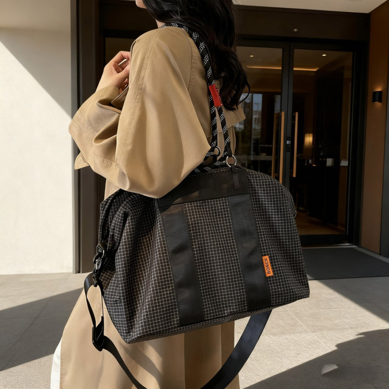 Torba za penjanje u japanskom stilu, kapaciteta 20–35 L, odjeljak suh/mok, vodootporna za fitness i putovanja, ručna ili crossbody nosivost