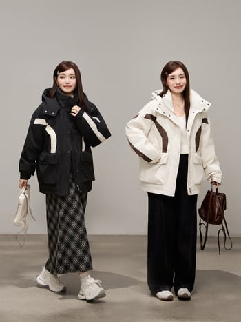 Geacă puf cu glugă pentru iarna 2025, design casual în stil workwear, umplutură din puf de rață alb, material principal 95% poliester, lungime medie, croială lejeră