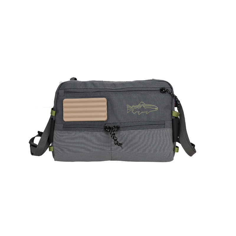 Crossbody torba za outdoor aktivnosti — Unisex, najlon, lagana, otporna, podstava od platna, urbani minimalistički stil
