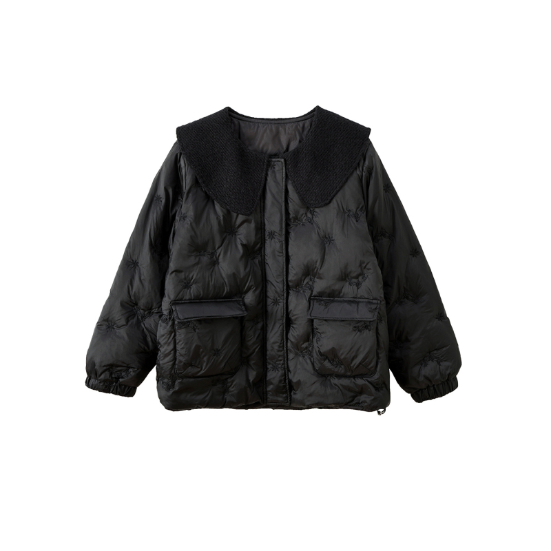 Geacă de damă din puf cu umplutură de puf de rață, conținut 76–90% puf, guler tip păpușă, fermoar, țesătură din nylon