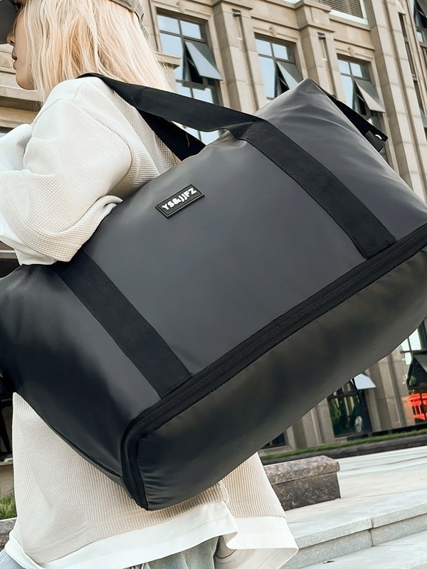 Унисекс пътна чанта с голям капацитет и печатано лого, чанта за рамо за кратки пътувания и бизнес пътувания, Oxford плат, 20–35 л, износоустойчива, подплата полиестер