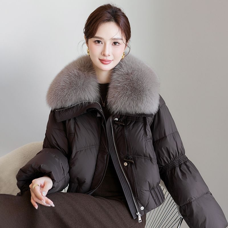 Ženska jakna s pačjim perjem, ultra kratka duljina, najlon tkanina, kvadratni ovratnik, zatvaranje jednim gumbom