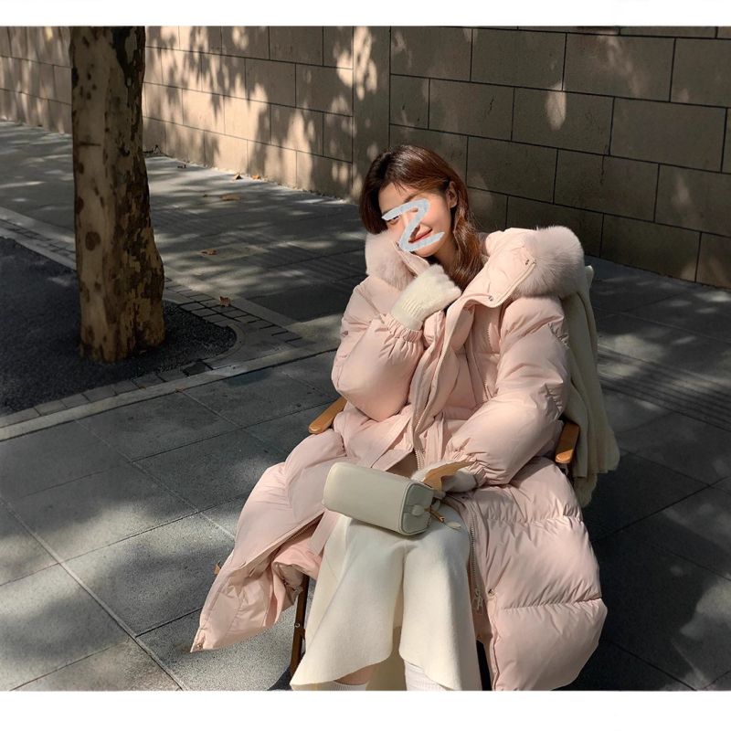 Geacă de damă cu glugă din puf de rață alb, lungă, croială Slim, umplutură 101–200 g, 86–90% puf alb de rață, guler din blană artificială, iarnă 2025