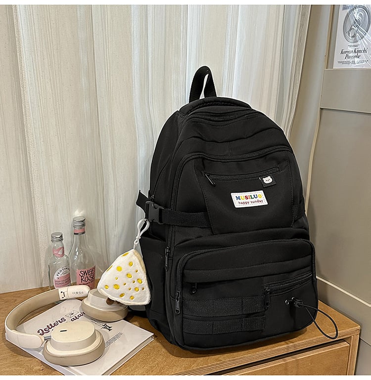 Ruksak u japanskom stilu, minimalističan za svakodnevnu uporabu, s velikim kapacitetom za prijenosno računalo (Materijal: najlon; Podstava: poliester; Zatvaranje: zatvarač; Laminirani unutarnji pretinac; Unutarnja džep)