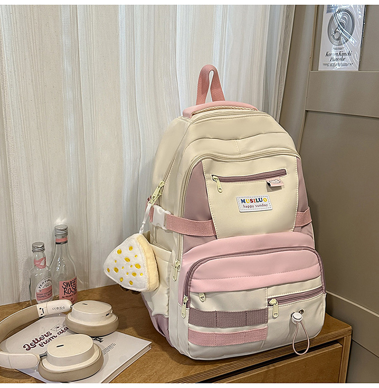 Ruksak u japanskom stilu, minimalističan za svakodnevnu uporabu, s velikim kapacitetom za prijenosno računalo (Materijal: najlon; Podstava: poliester; Zatvaranje: zatvarač; Laminirani unutarnji pretinac; Unutarnja džep)