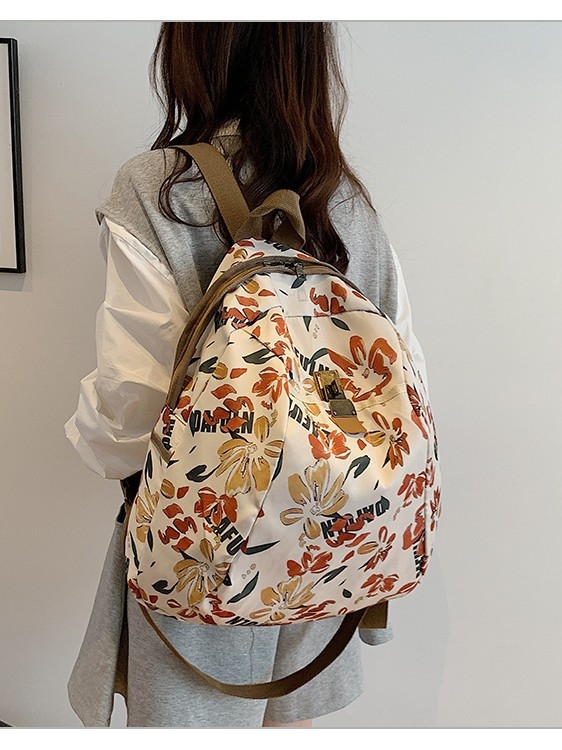 Najlonski ruksak sa zatvaračem, trodimenzionalnog oblika, unutarnji pretinci: pretinac sa zatvaračem, pretinac za telefon i pretinac za ID, marka Xdlm