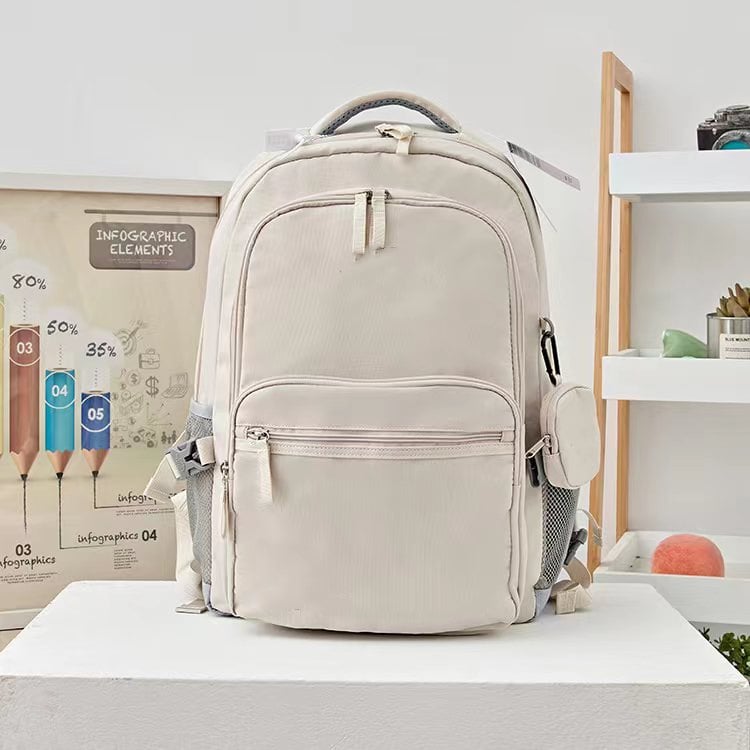 Nylon ruksak, prozračan, vodootporan, otporan na habanje; olakšava nošenje; ulični stil za učenike srednje škole