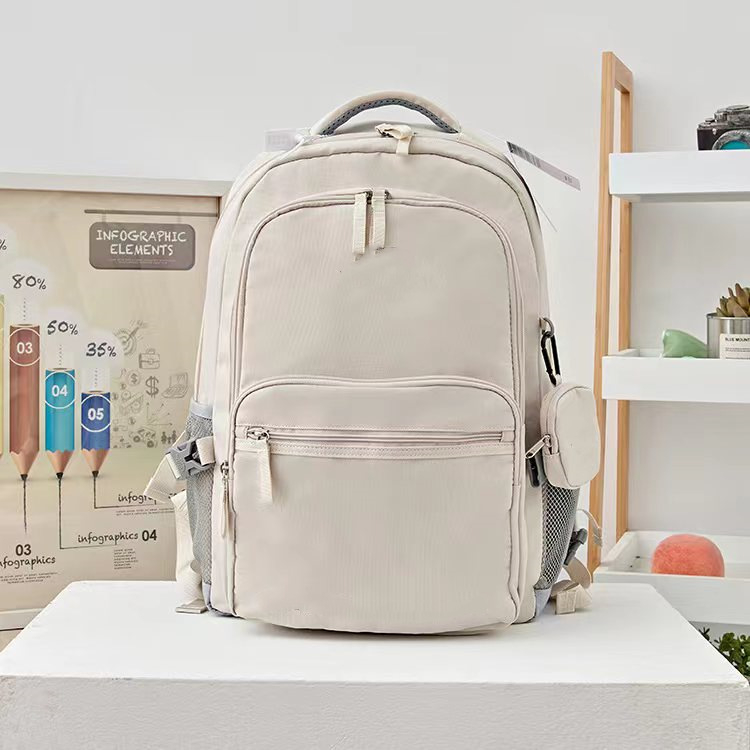 Nylon ruksak, prozračan, vodootporan, otporan na habanje; olakšava nošenje; ulični stil za učenike srednje škole