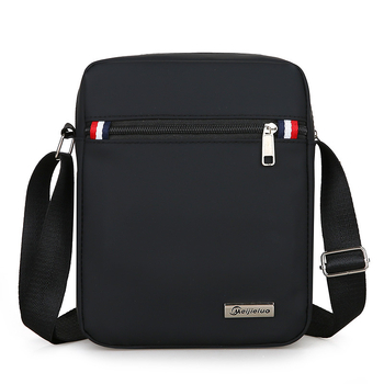 Muška crossbody torba od Oxford materijala – vodootporna, stil opuštenog putovanja, za svakodnevnu upotrebu (proljeće 2025)