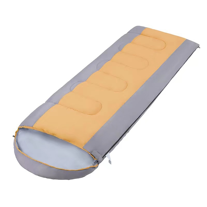 Spavaća vreća tip omotnice za odrasle • Punilo: šuplja pamuk vlakna • Podstava: poliester • Tkanina: poliester • Težina: 2,2 kg