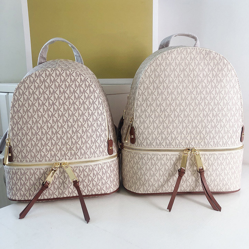 Ženski PVC ruksak, vodootporan, zatvaranje na zip, unutarnji džepovi za telefon, ID i kameru, podstava od poliestera i pamuka