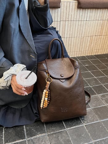 PU ruksak, urbani jednostavan stil, jesen 2025, magnetni zatvarač, skriveni unutarnji džep sa zatvaračem, vodootporan