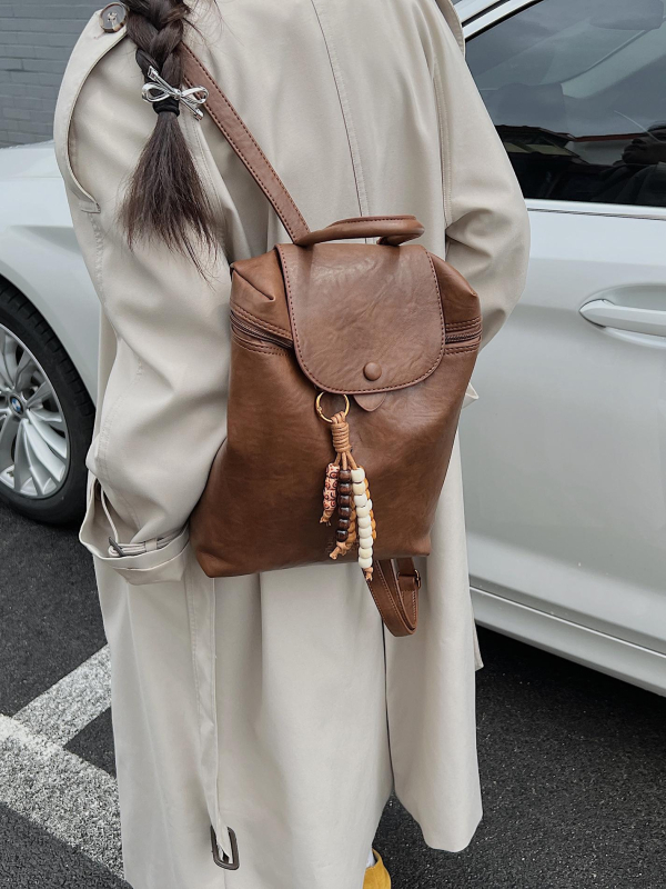 PU ruksak, urbani jednostavan stil, jesen 2025, magnetni zatvarač, skriveni unutarnji džep sa zatvaračem, vodootporan