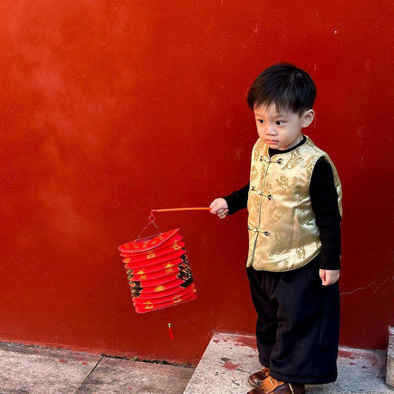 Παιδικό γιλέκο σε κινεζικό στυλ Τανγκ, παχύ ύφασμα από βαμβακο-πολυεστέρα μείγμα, 100% πολυεστέρας, κατάλληλο για παιδιά 3–8 ετών (100–140 εκ.)