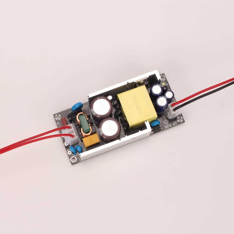 Захранваща платка, превключвателен тип, монтаж чрез терминален блок, размери 102×46.7×25 мм, тегло 118 g