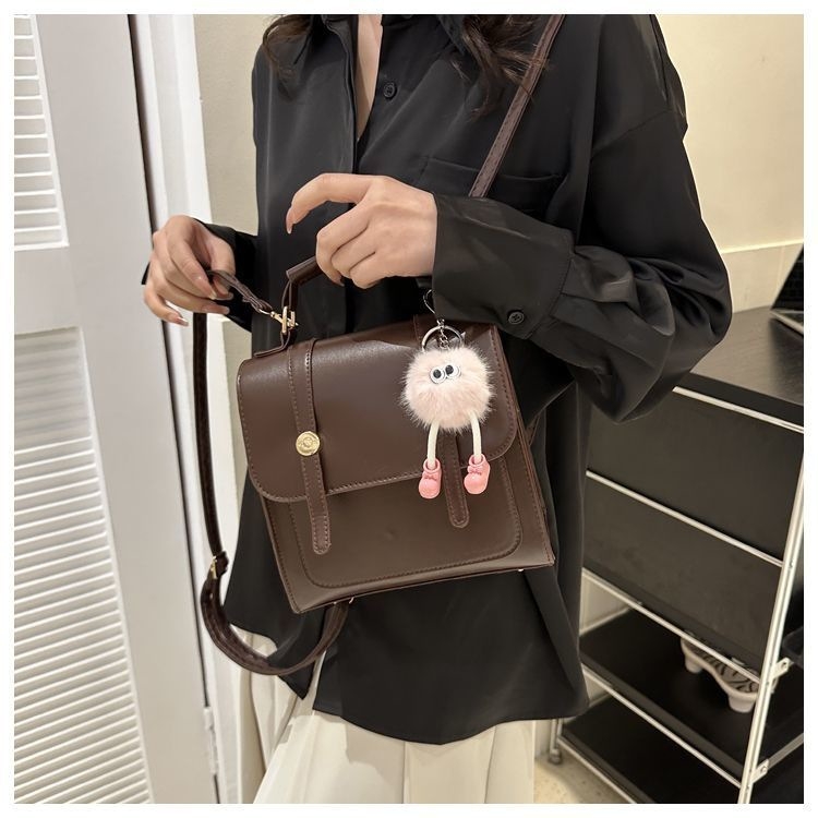 PU koža ruksak, gradska jednostavnost, proljeće 2025 izdanje, unutarnji džepovi: tajni džep na zip, džep za telefon, džep sa dvostrukim zatvaračem; podstava poliester; mekana konstrukcija