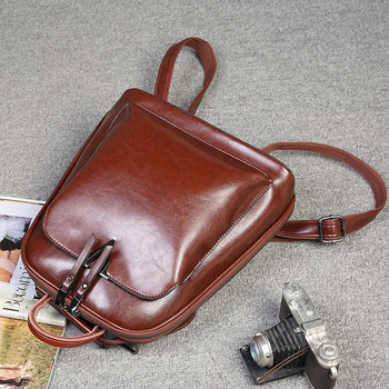 Ženski PU kožni ruksak — lagan, vodootporan, zaštita od krađe, zatvaranje na zip, unutarnji džepovi, gradski stil