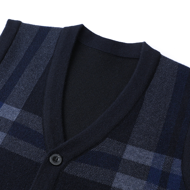 Férfi kötött kardigán-vest V-nyakkal, ujj nélkül, jacquard kötés, gyapjú 30–35%, vastag