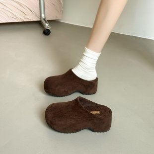 Ženske papuče s debelim potplatom i nosnim kapom, dnevni casual stil, gornji dio od nubuka goveda, potplata od gume, debljina potplata 3–5 cm, zatvaranje Kick