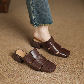 Toe Cap Mule s otvorenim pletenim vrhom, debeli pet, ovčja koža, gumena potplat, podstava od svinjske kože, casual stil, Zima 2025