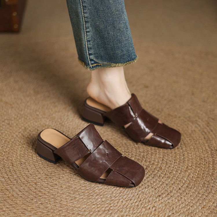 Toe Cap Mule s otvorenim pletenim vrhom, debeli pet, ovčja koža, gumena potplat, podstava od svinjske kože, casual stil, Zima 2025