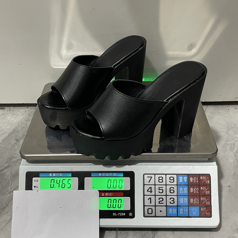 Sandale s jednim remenom, otvoreni prst (peep-toe), visok pet iznad 8 cm, PU gornji dio i PU potplat, gumeni đon