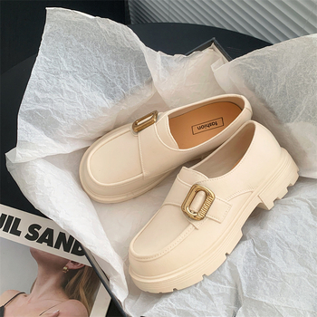 Ženske plošne loaferice s platformom, zaobljeni vrh, niski klin, PVC gornji dio, PU podstava