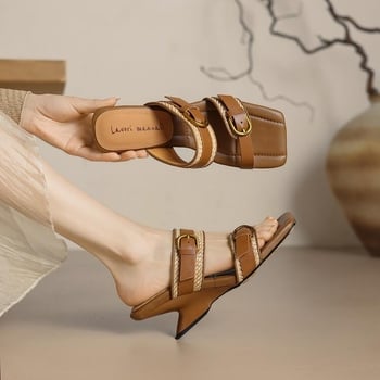 Női etnikai szandál klínes sarokkal, négyszögletes orrú, PU felsőrész, gumírozott talp