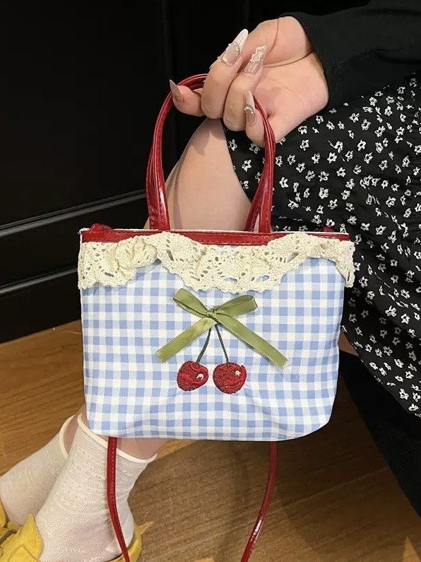Unisex torba preko ramena s mašnicom, korejskog stila retro, PU materijal; karirani uzorak; zakrivljena naramenica; podstava poliester; stane za 8-inčni uređaj; kapacitet ispod 20L