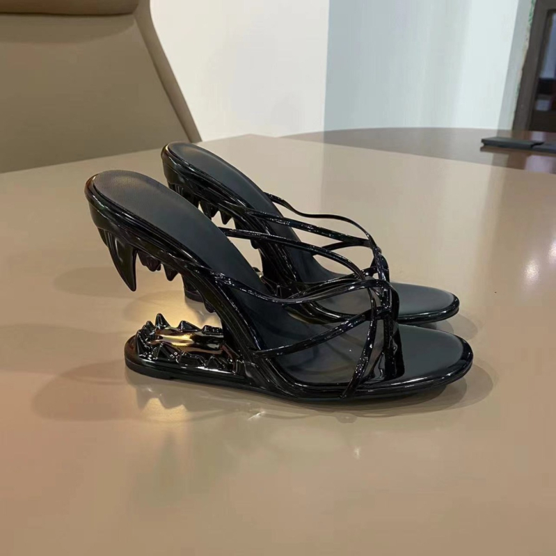 Női satin felső rész, osztott lábujjak, slip-on, gumírozott talp, PU belső