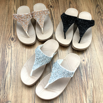 Női gyémánt mintás platform flip-flop, 3–5 cm talpamagasság, gumírozott talp, anti-slip, műanyag felsőrész