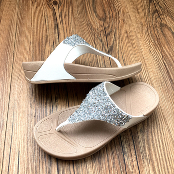 Női gyémánt mintás platform flip-flop, 3–5 cm talpamagasság, gumírozott talp, anti-slip, műanyag felsőrész