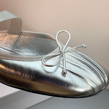 Mary Jane cipő rugalmas pánttal — felsőrész báránybőrből, belső bőr, talp bőr, alacsony kúpos sarok