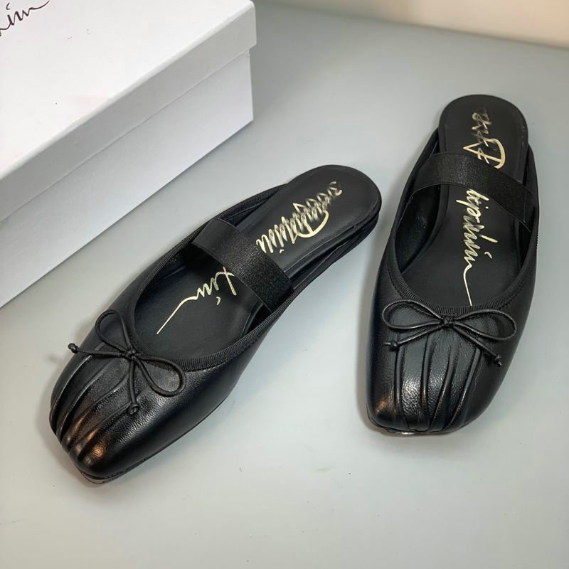 Mary Jane cipő rugalmas pánttal — felsőrész báránybőrből, belső bőr, talp bőr, alacsony kúpos sarok