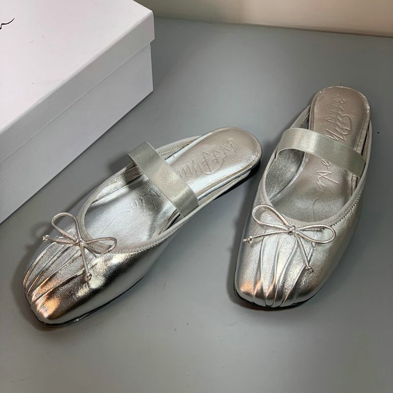 Mary Jane cipő rugalmas pánttal — felsőrész báránybőrből, belső bőr, talp bőr, alacsony kúpos sarok