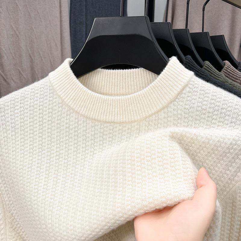 100% gyapjú pulóver, szűkített fazon, kerek nyakú, hosszú ujjú, vastag Jacquard kötés