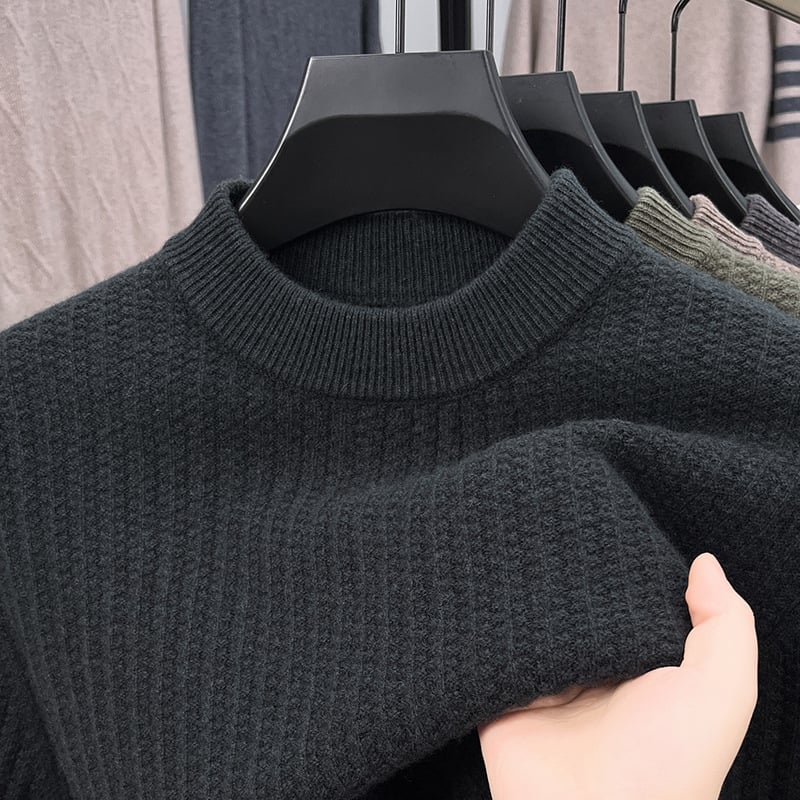 100% gyapjú pulóver, szűkített fazon, kerek nyakú, hosszú ujjú, vastag Jacquard kötés