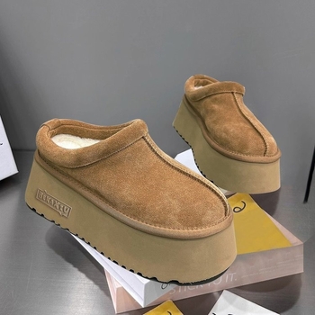 Baotou half-slippers za žene, gornji dio od Super Fiber, uzdignuta platforma, zaobljena vrh, gumena potplat, Zima 2025