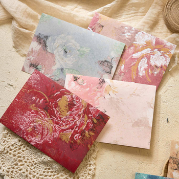 Комплект конверти от серия Цветни писма с златен релеф на специална хартия — модел Конверт сред цветя, ретро стил, подаръчен комплект