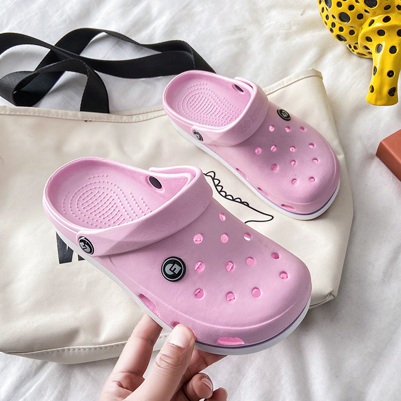 Unisex Crocs stil sandala, EVA gornji dio i đon, debljina đona 3 cm, vulkanizirani đon, protuklizne