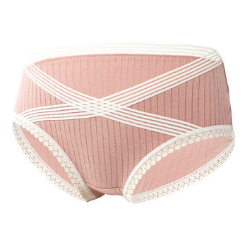 Kismama fehérnemű, alacsony derekú, 100% pamut anyag, szemérem résznél pamut bélés, egész éves viseléshez