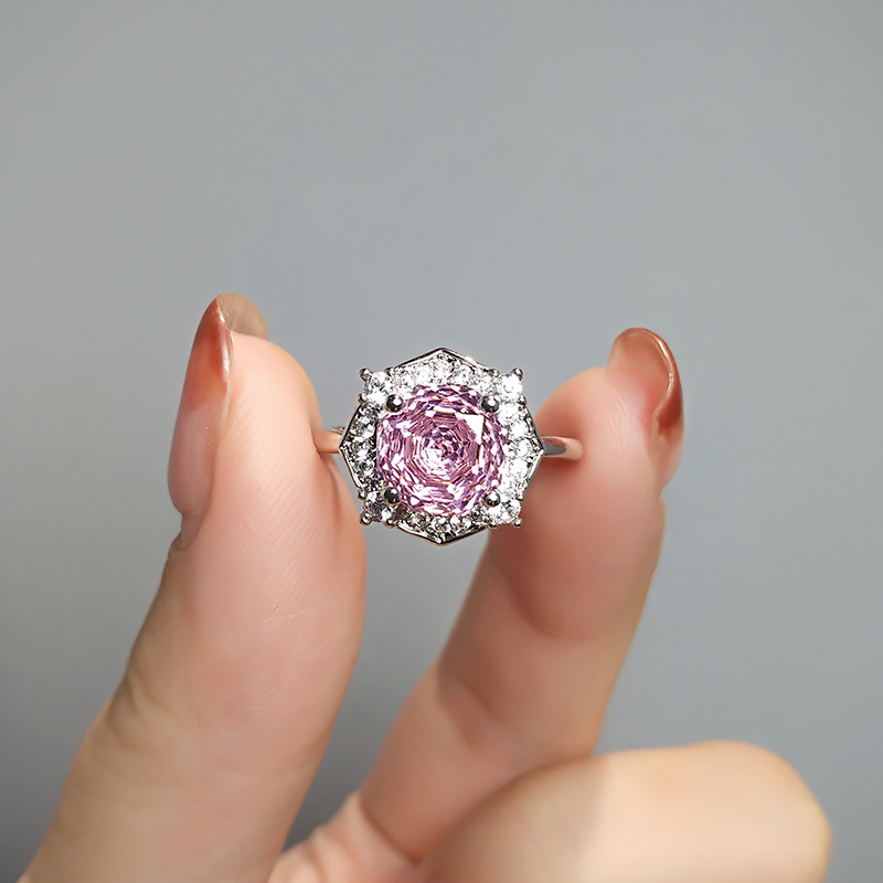 Állítható réz virág alakú gyűrű, elektroplakolással, könnyed luxus stílus